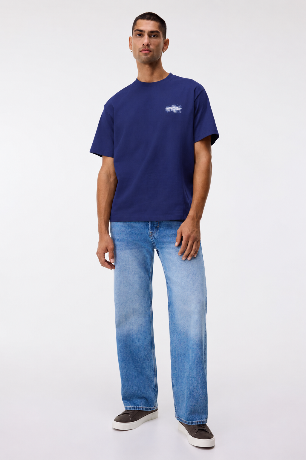 Street Culture Graphic Tee — Oversized Fit